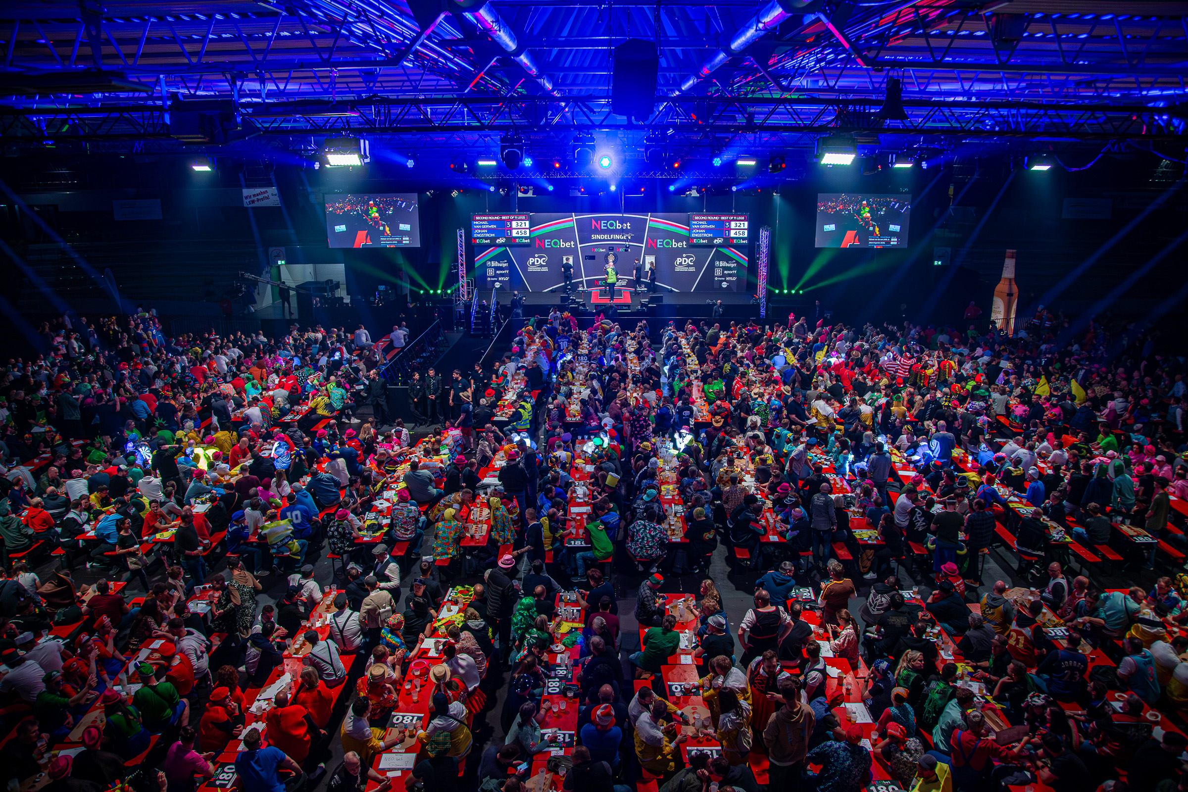 Volles Haus beim European Darts Grand Prix 2024 in Sindelfingen.