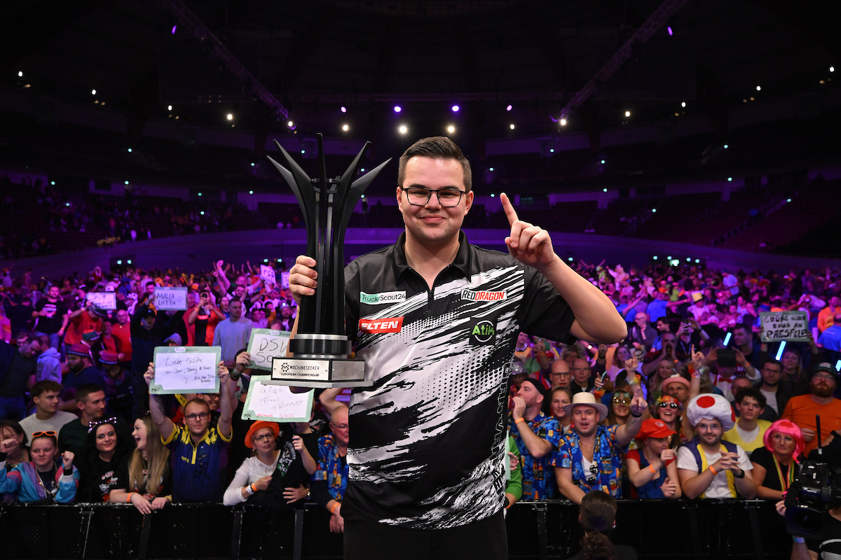 Gian van Veen gewinnt die Darts-EM.