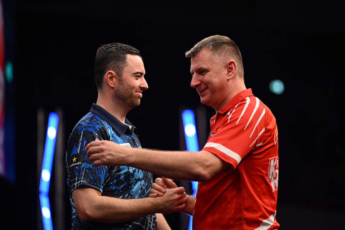 Krzysztof Ratajski und Luke Humphries