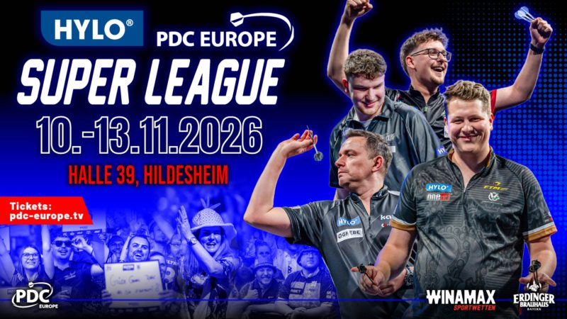 Eventgrafik der HYLO PDC Europe Super League 2026 in der Halle 39 in Hildesheim. Zeigt Jarod Becker, Paul Krohne, Mika Donnevert und Daniel Klose.